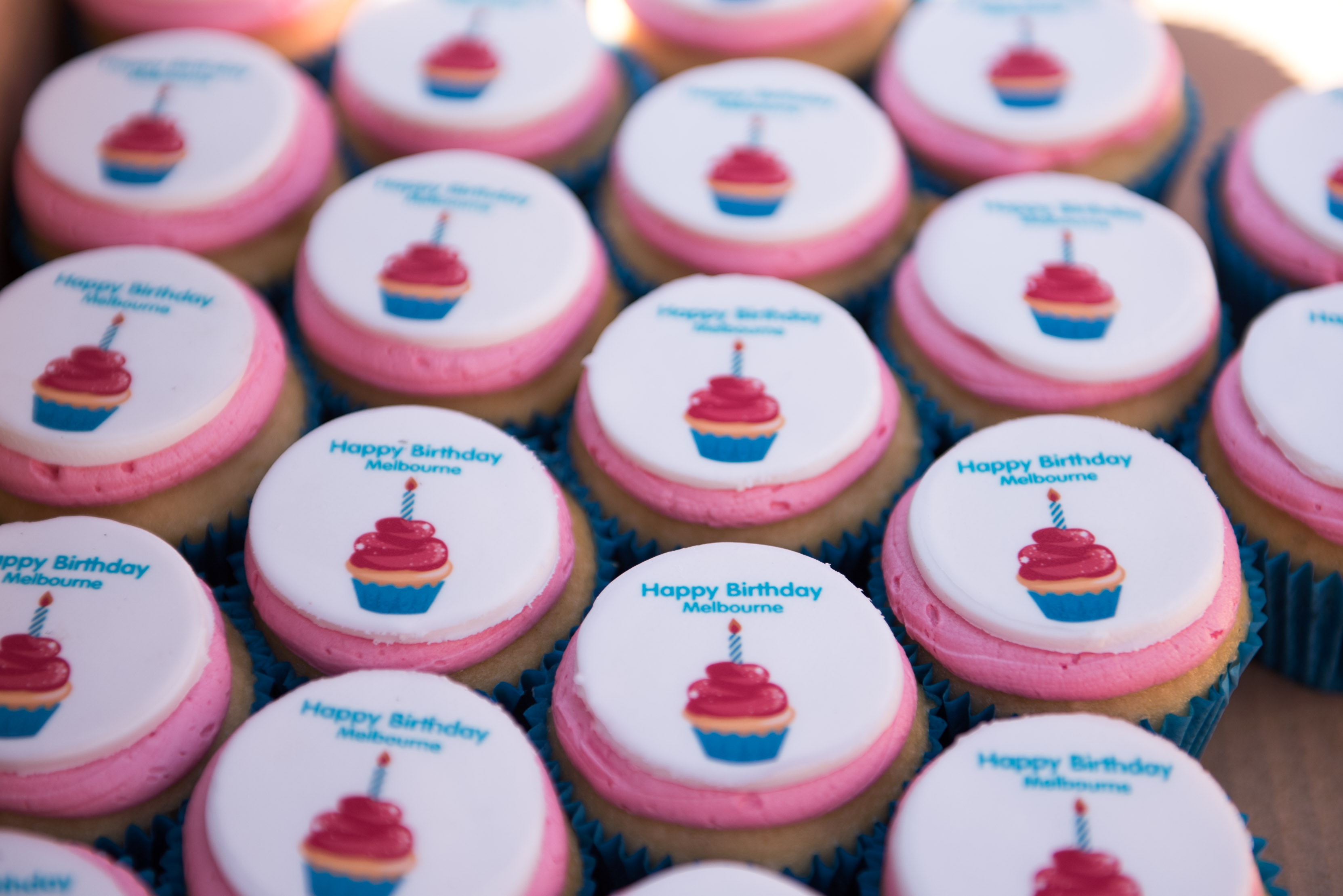Melbourne Day cup cakes